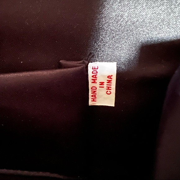 Black satin clutch purse Snap close long cord handle over shoulder or tuck in - Picture 7 of 11